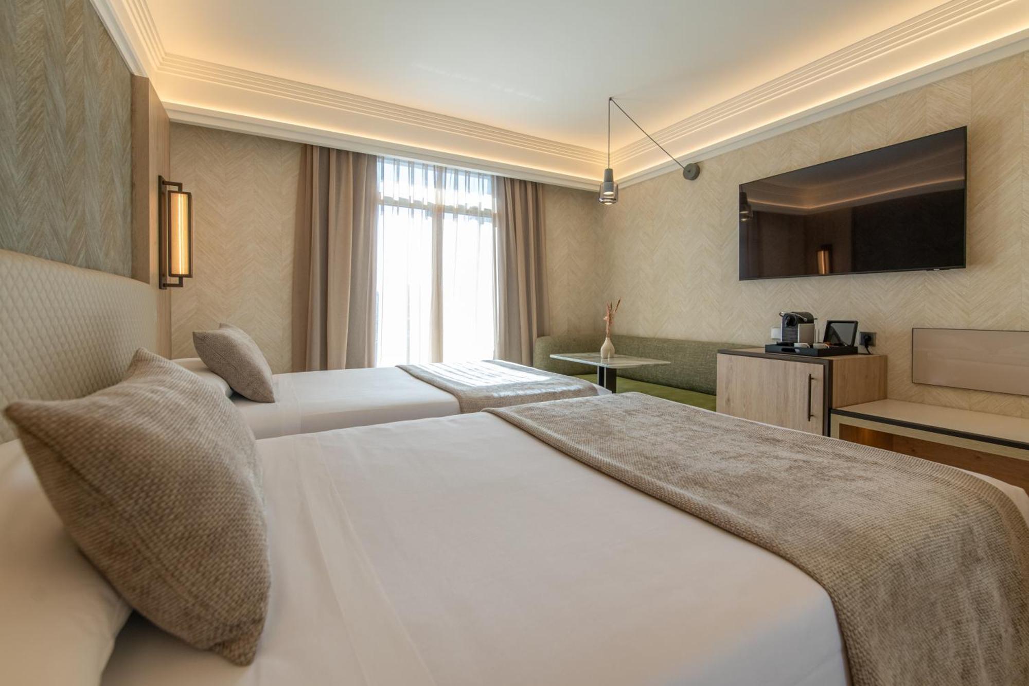 วีพี ฆาร์ดิง เมโตรโปลิตาโน Hotel มาดริด ภายนอก รูปภาพ